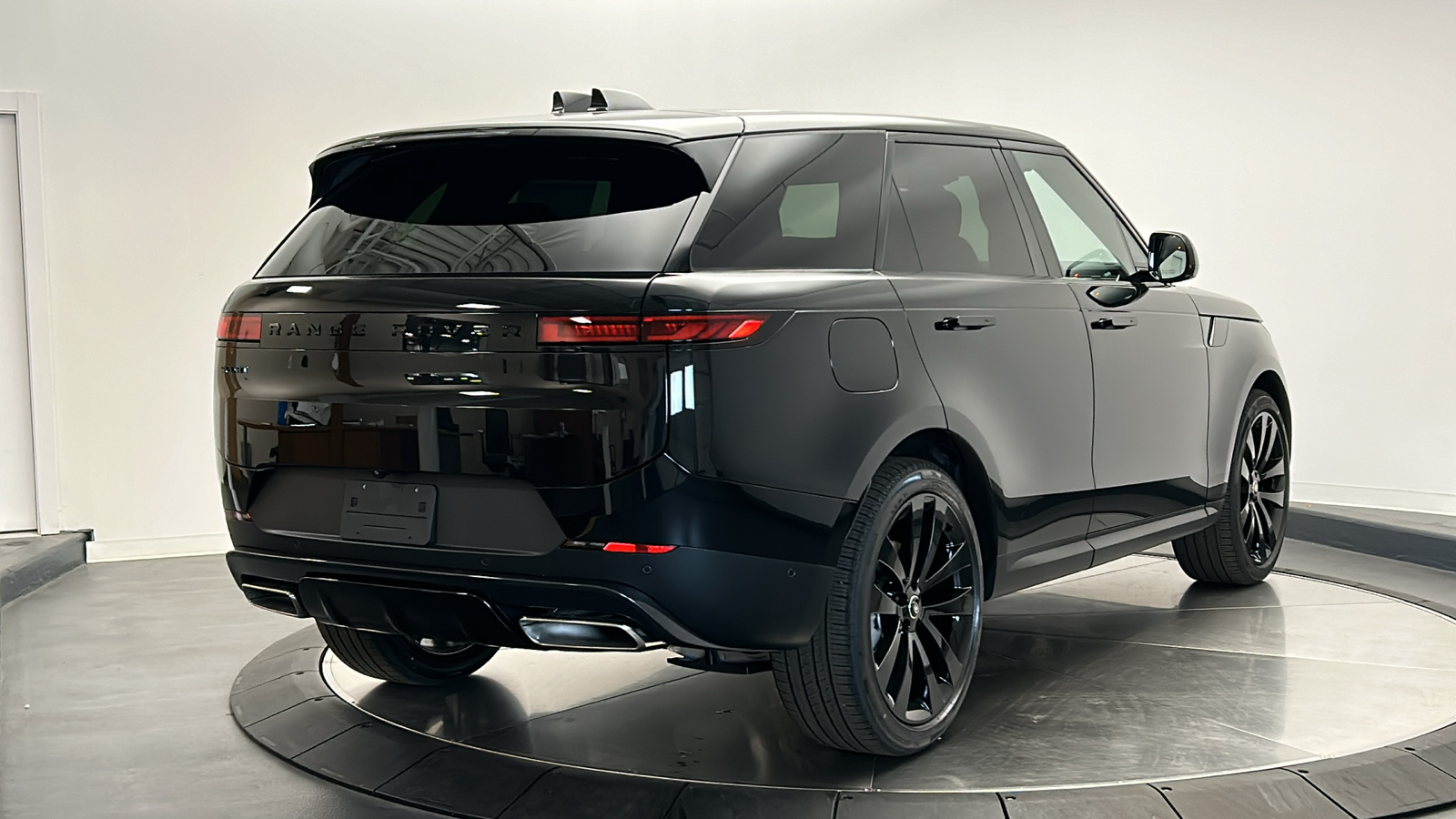 2025 Land Rover Range Rover Sport SE 5