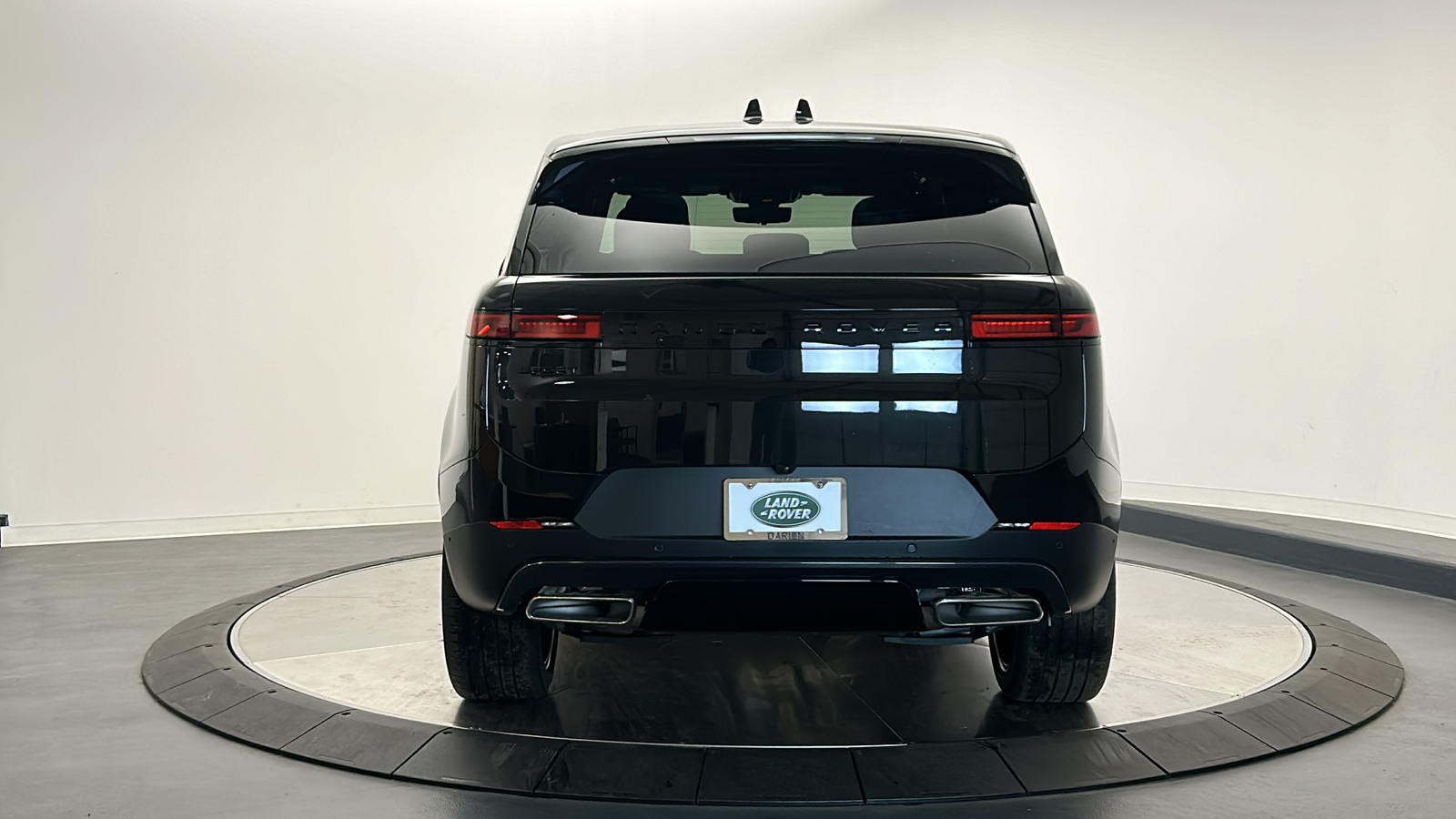 2025 Land Rover Range Rover Sport SE 4