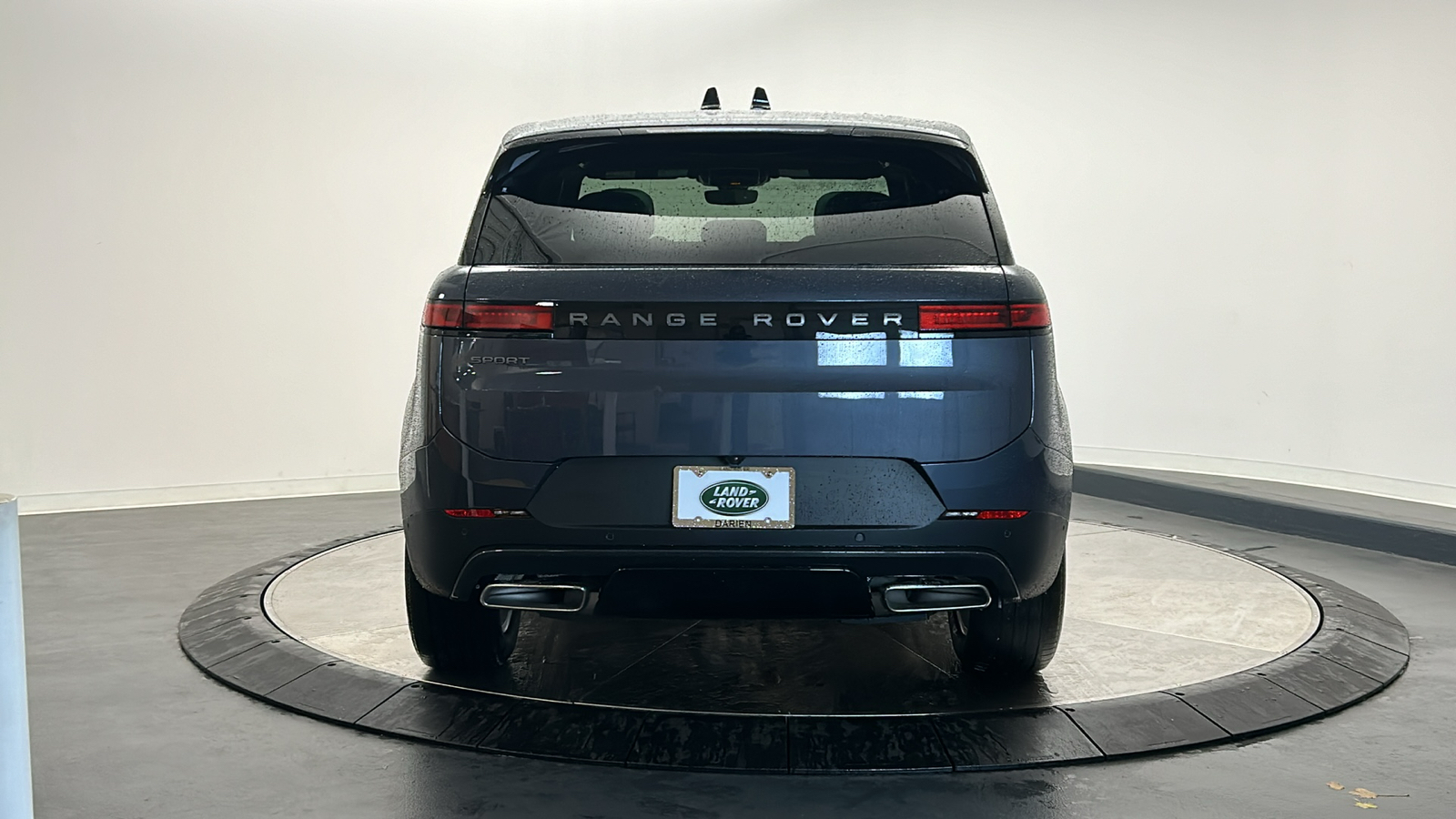 2025 Land Rover Range Rover Sport SE 4