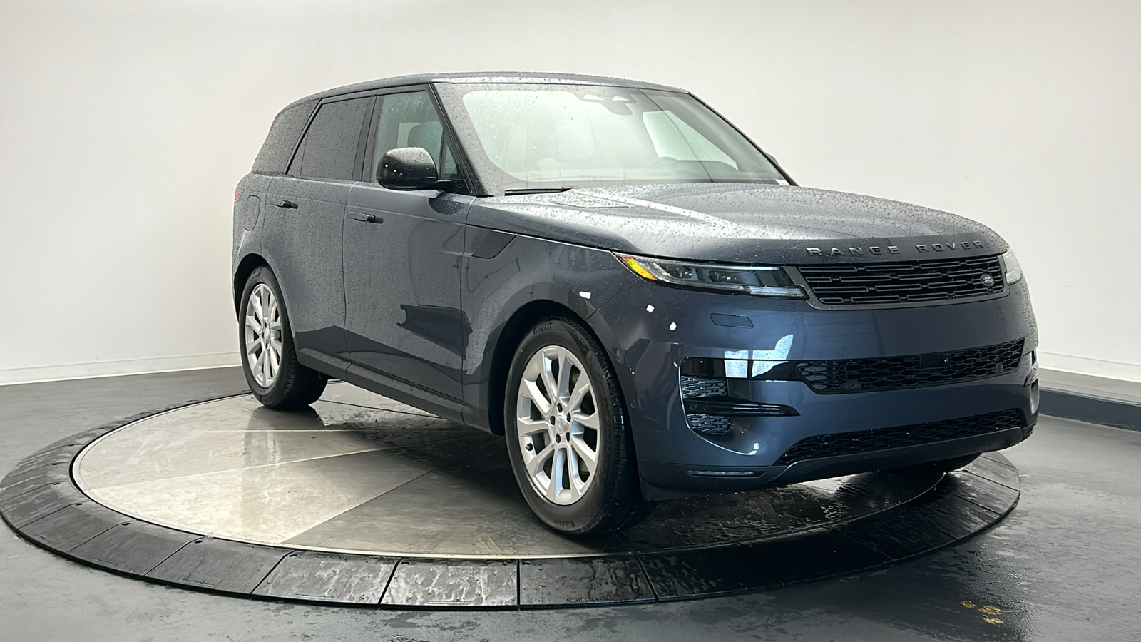 2025 Land Rover Range Rover Sport SE 7