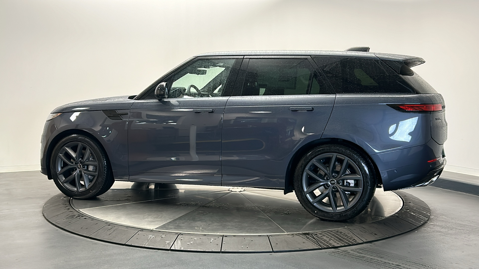 2025 Land Rover Range Rover Sport Dynamic 2