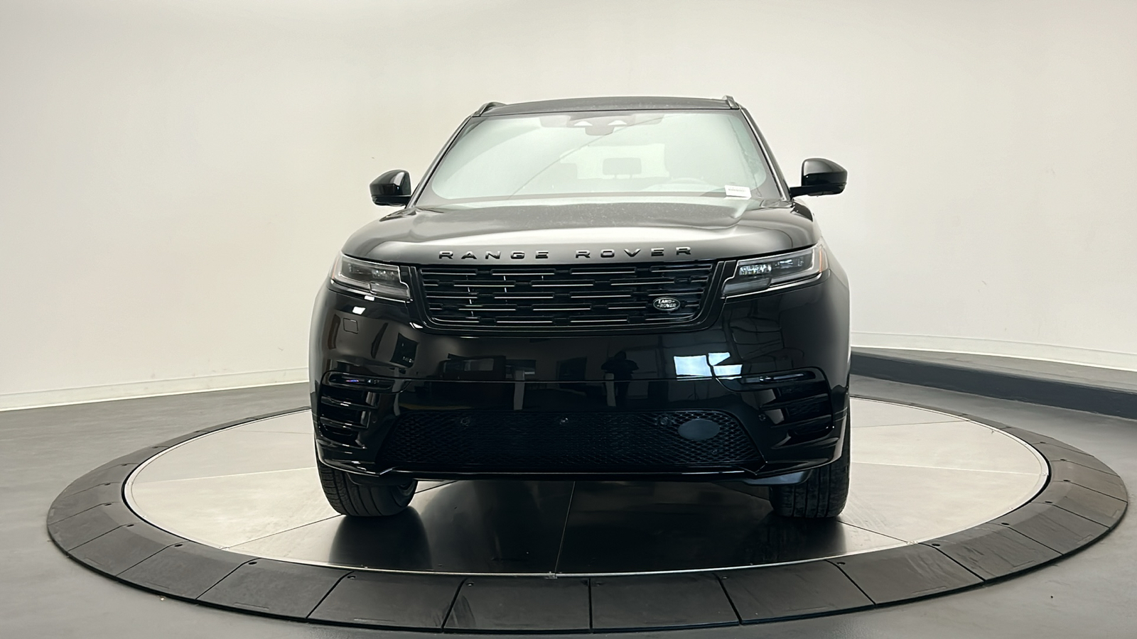 2025 Land Rover Range Rover Velar Dynamic SE 8