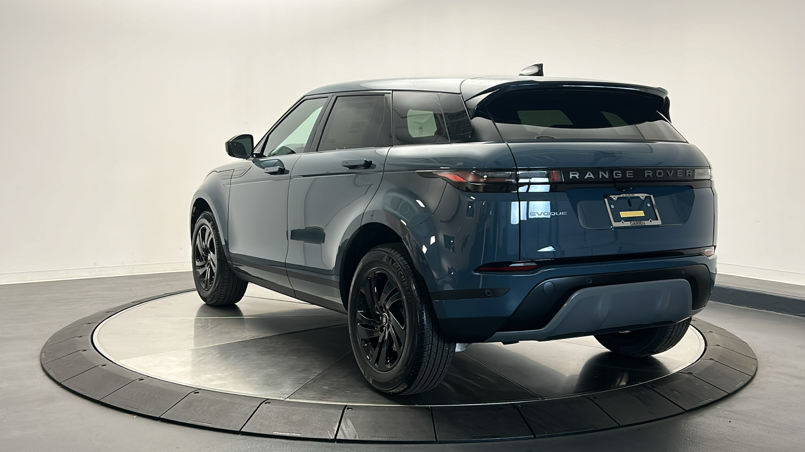 2025 Land Rover Range Rover Evoque S 3