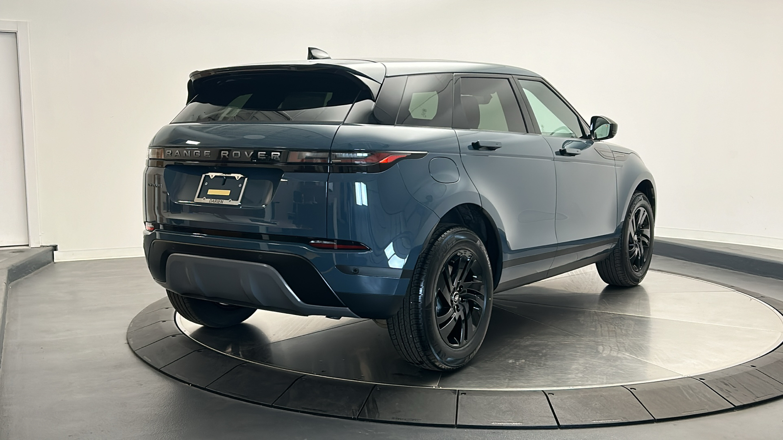 2025 Land Rover Range Rover Evoque S 5