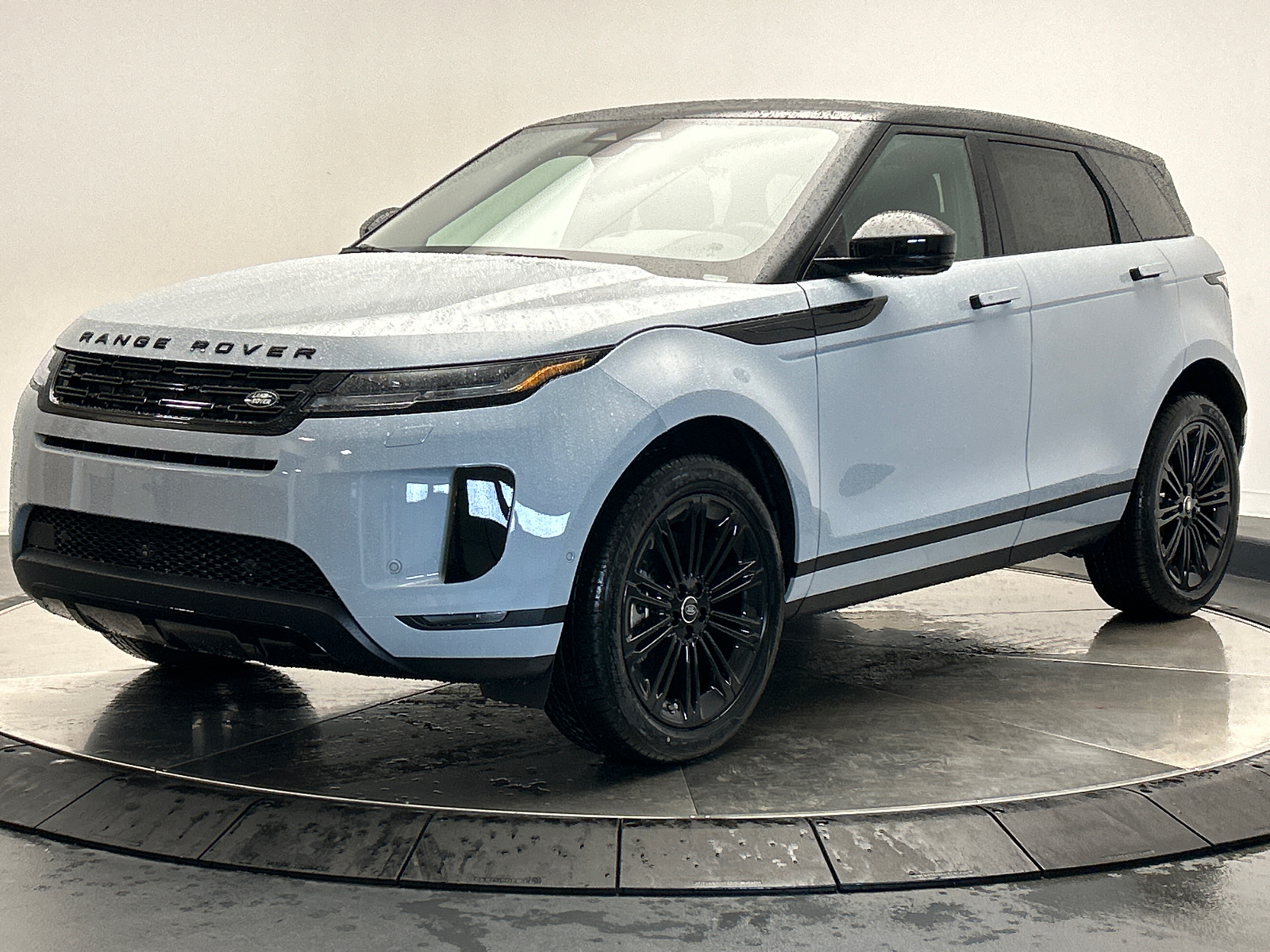 2025 Land Rover Range Rover Evoque S 1