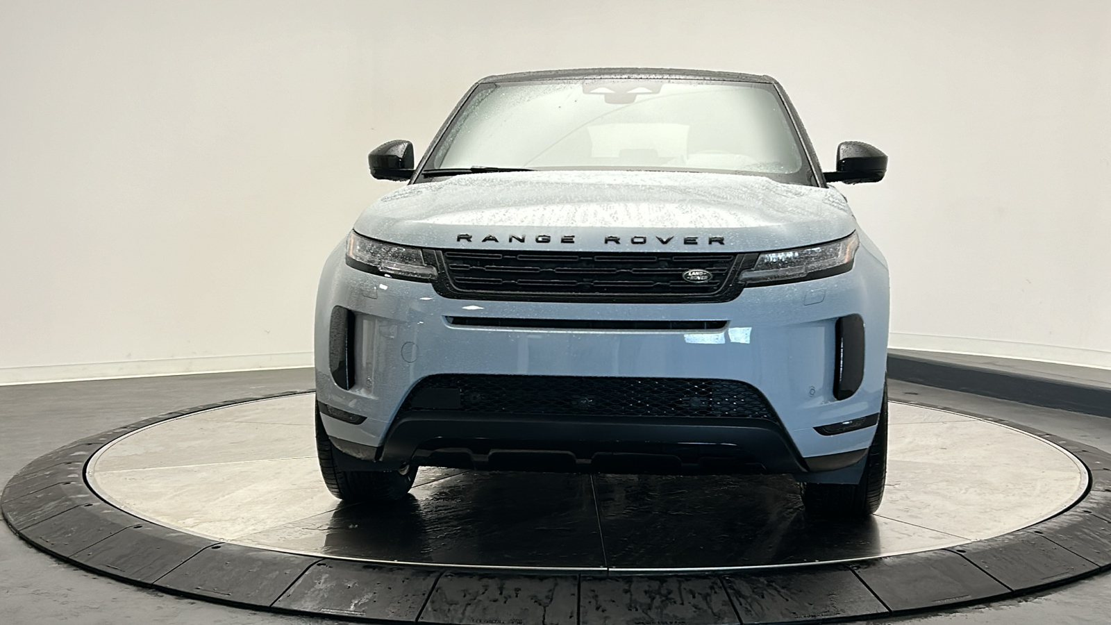 2025 Land Rover Range Rover Evoque S 8