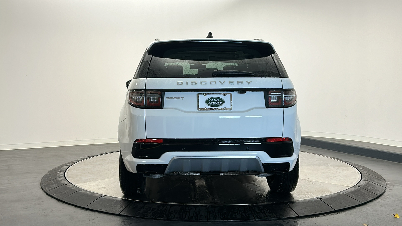 2025 Land Rover Discovery Sport S 4