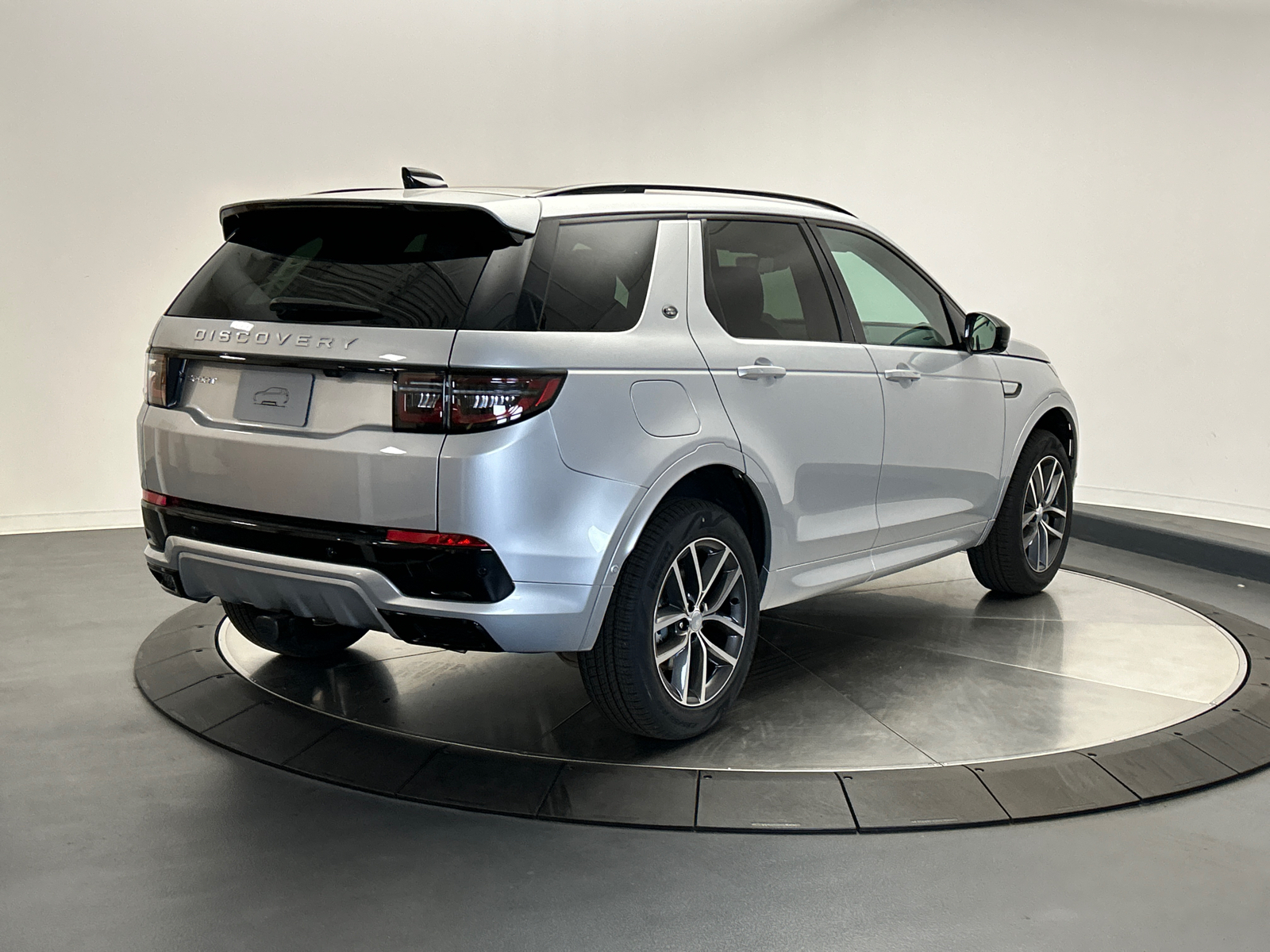 2025 Land Rover Discovery Sport S 5