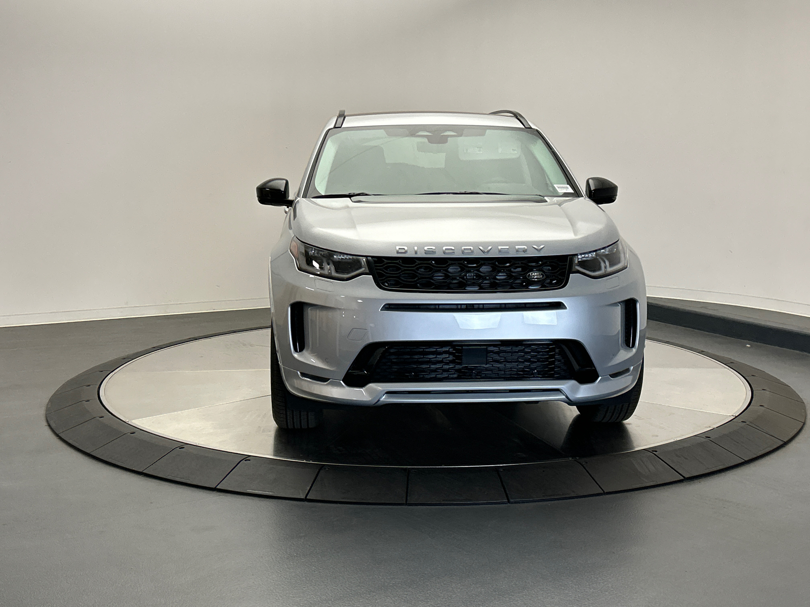 2025 Land Rover Discovery Sport S 8