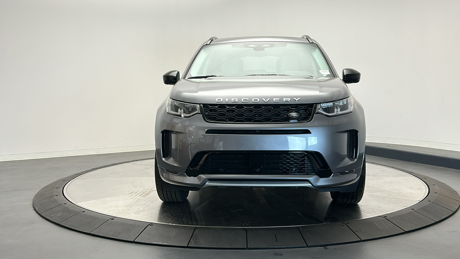 2025 Land Rover Discovery Sport S 8