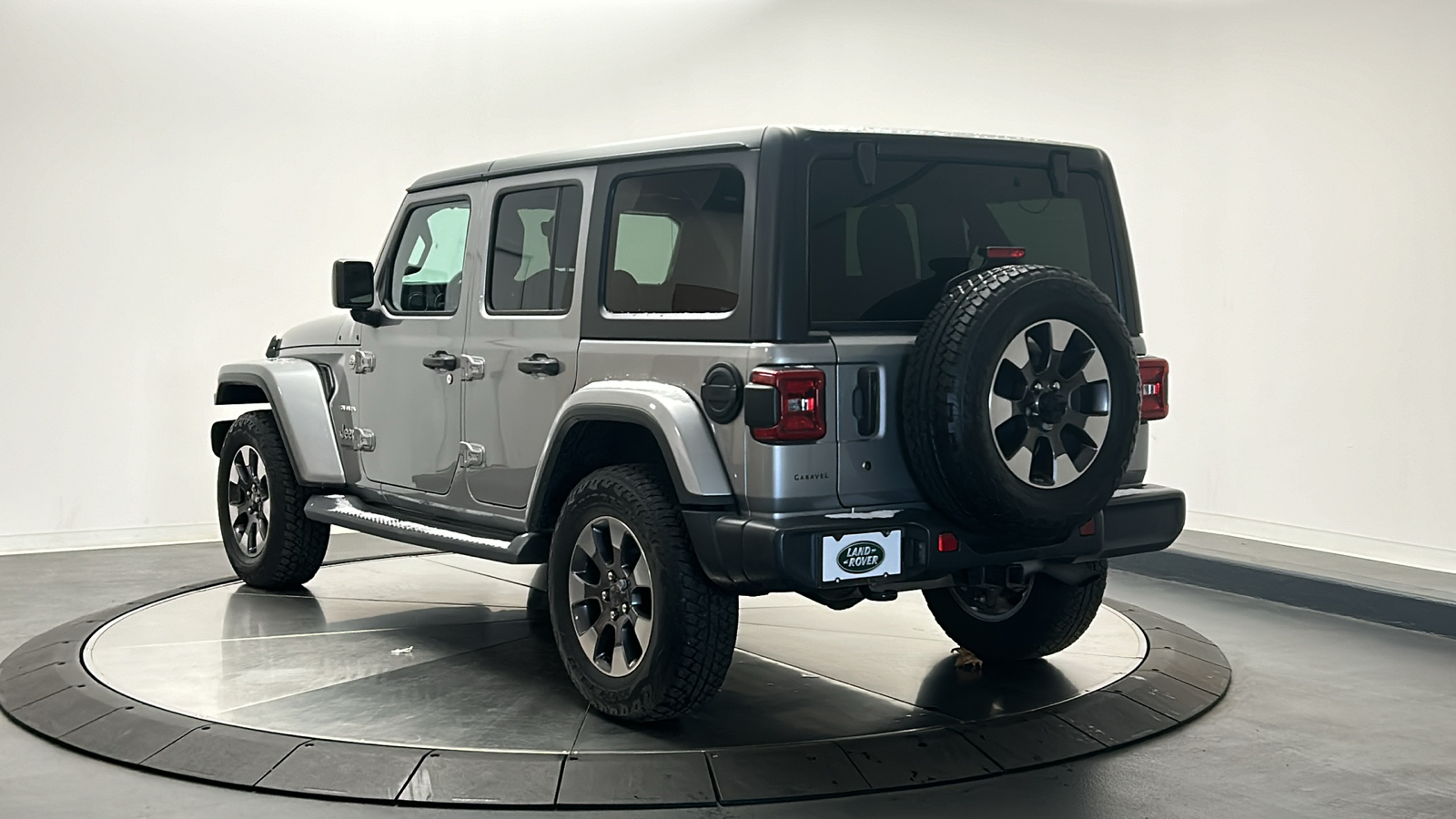 2018 Jeep Wrangler Unlimited Sahara 3