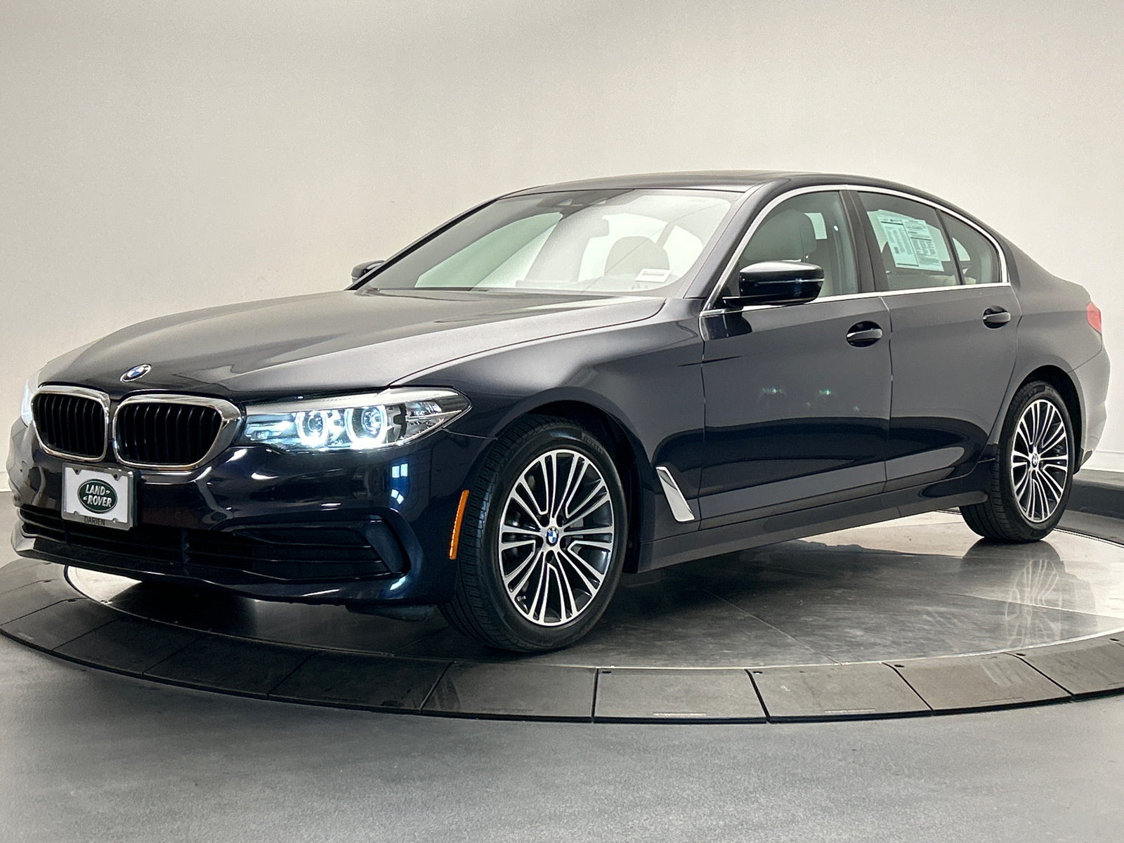 2019 BMW 5 Series 540i xDrive 1