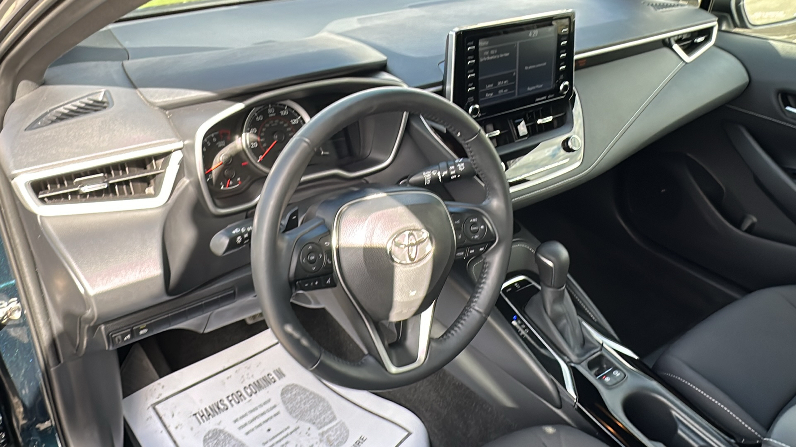 2019 Toyota Corolla Hatchback SE 17
