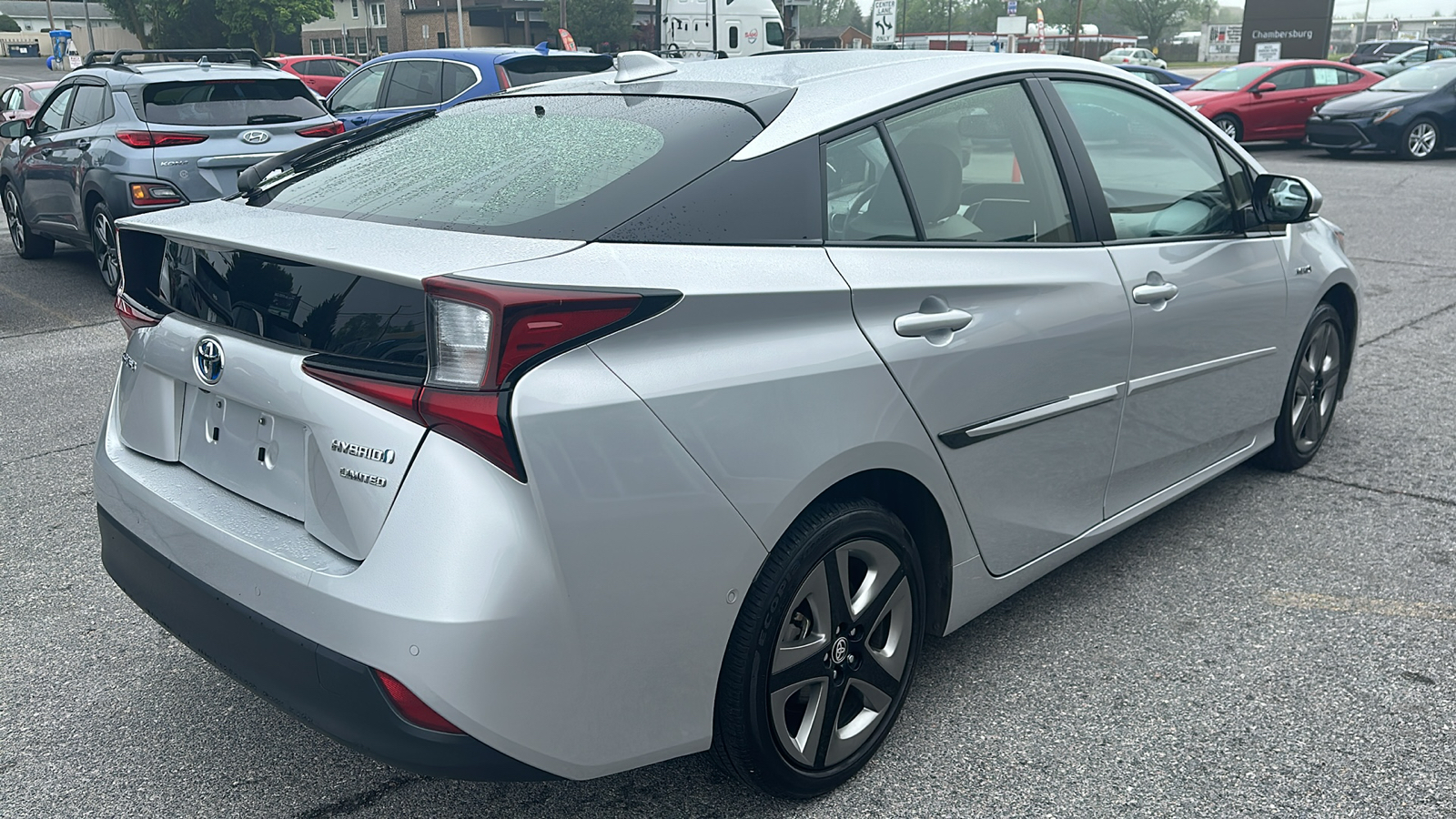 2019 Toyota Prius Limited 3