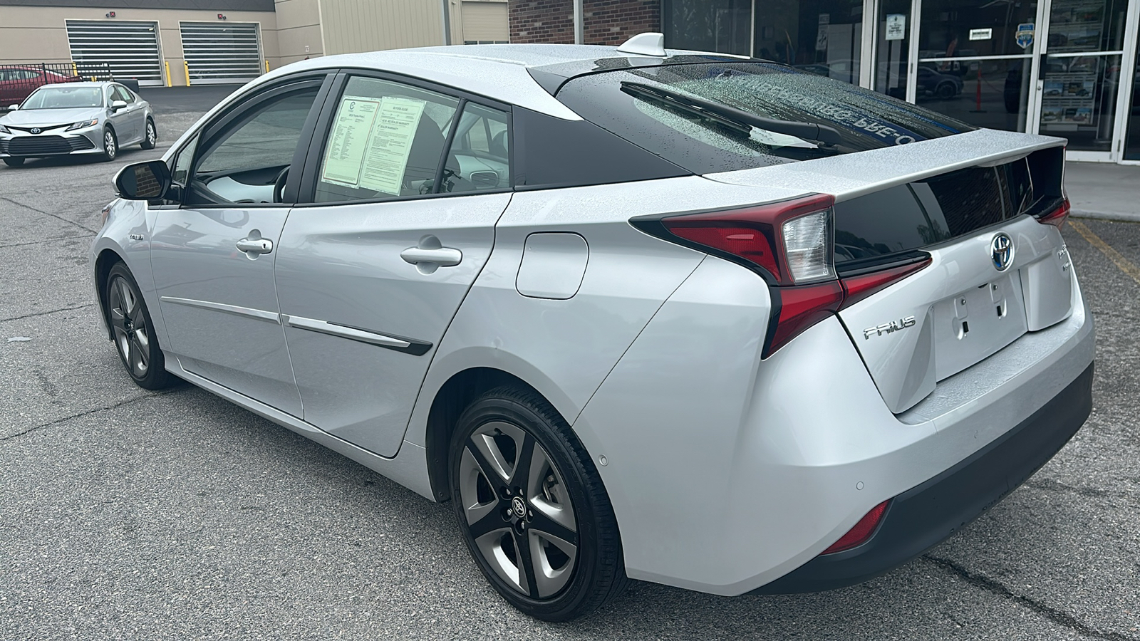 2019 Toyota Prius Limited 5