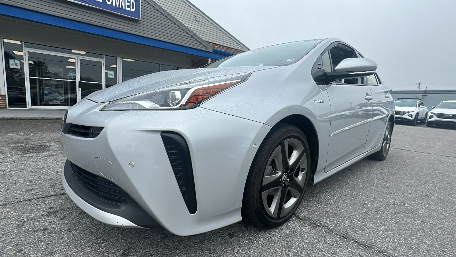 2019 Toyota Prius Limited 9