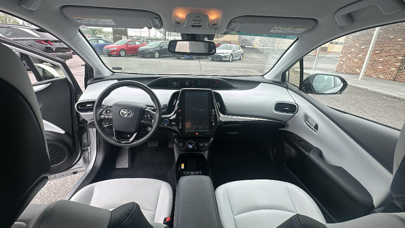 2019 Toyota Prius Limited 21