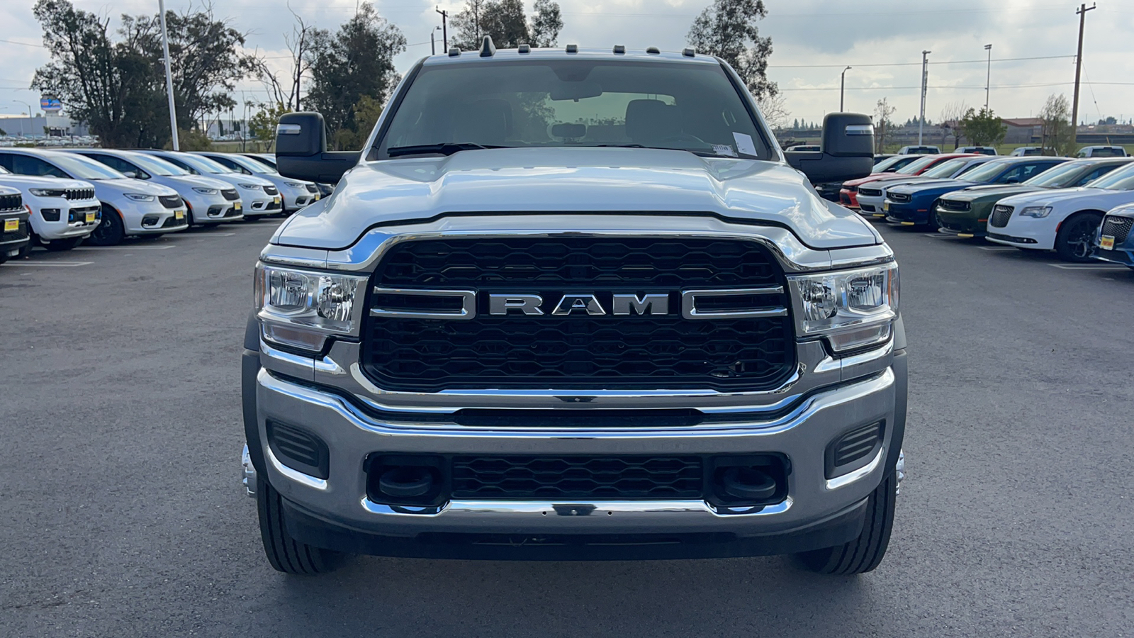 2023 Ram 5500 Chassis Cab Tradesman 8