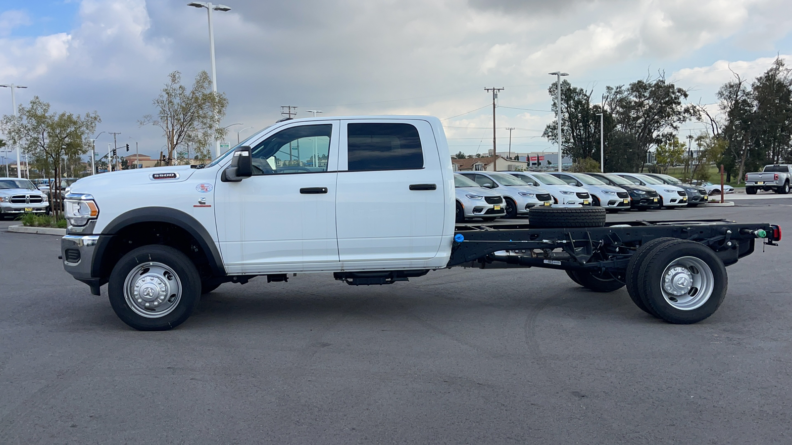 2023 Ram 5500 Chassis Cab Tradesman 3