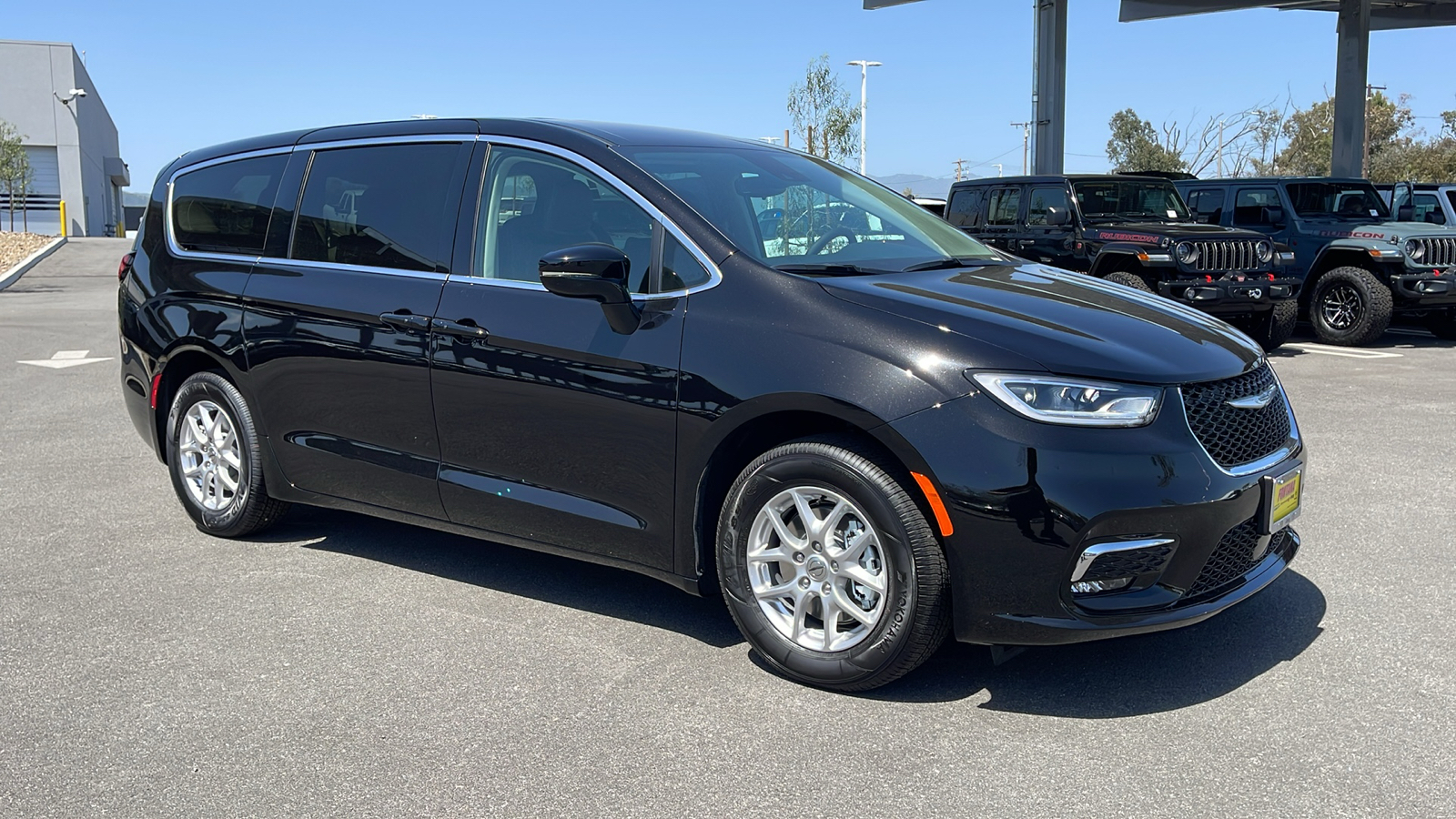 2024 Chrysler Pacifica Touring L 7