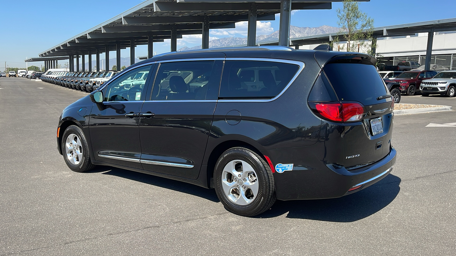 2020 Chrysler Pacifica Hybrid Touring L 3