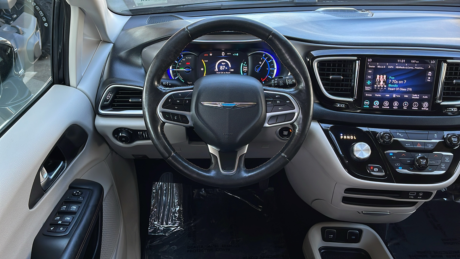 2020 Chrysler Pacifica Hybrid Touring L 12