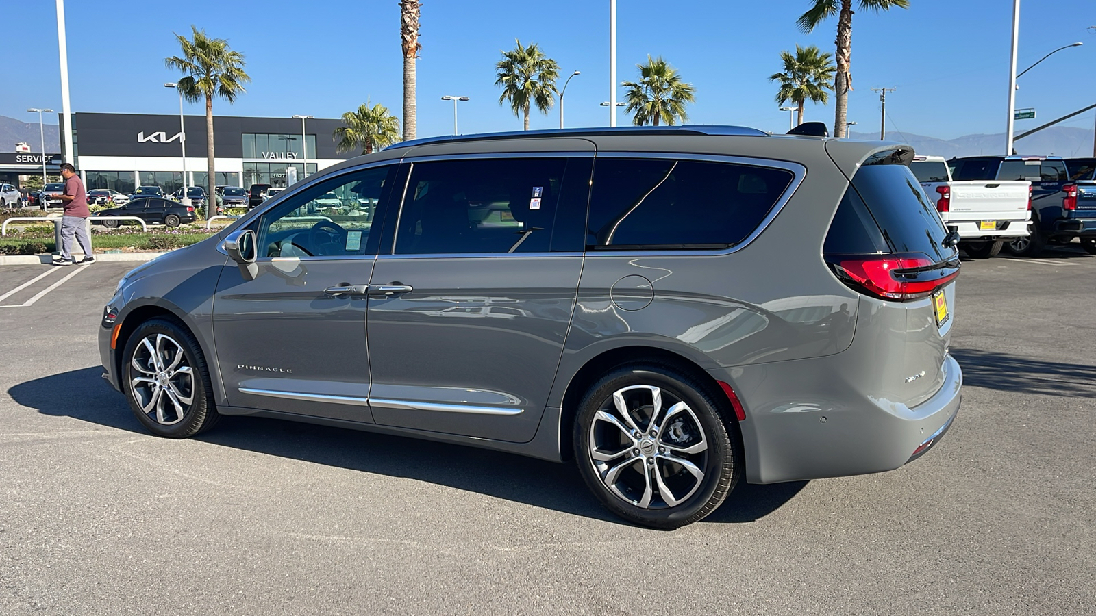 2024 Chrysler Pacifica Pinnacle 3