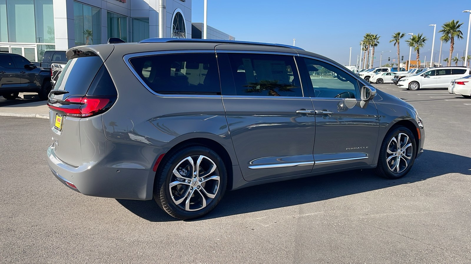 2024 Chrysler Pacifica Pinnacle 5