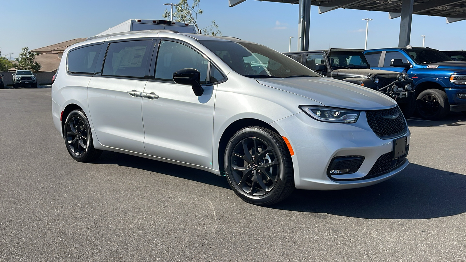 2024 Chrysler Pacifica Touring L 7