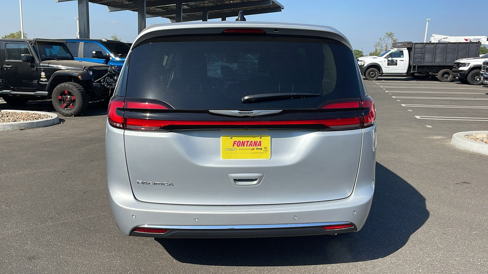 2024 Chrysler Pacifica Touring L 4