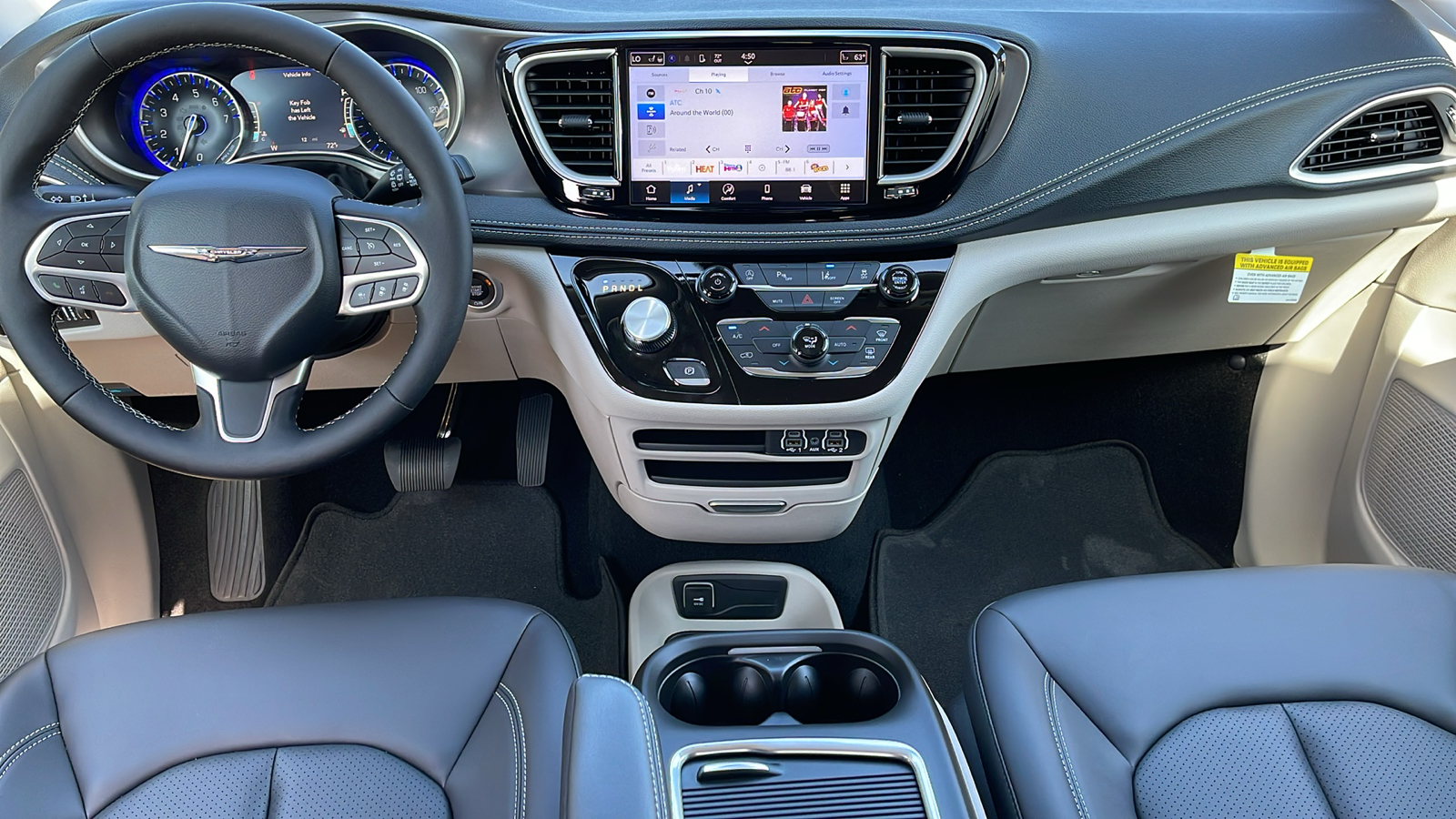 2024 Chrysler Pacifica Touring L 15