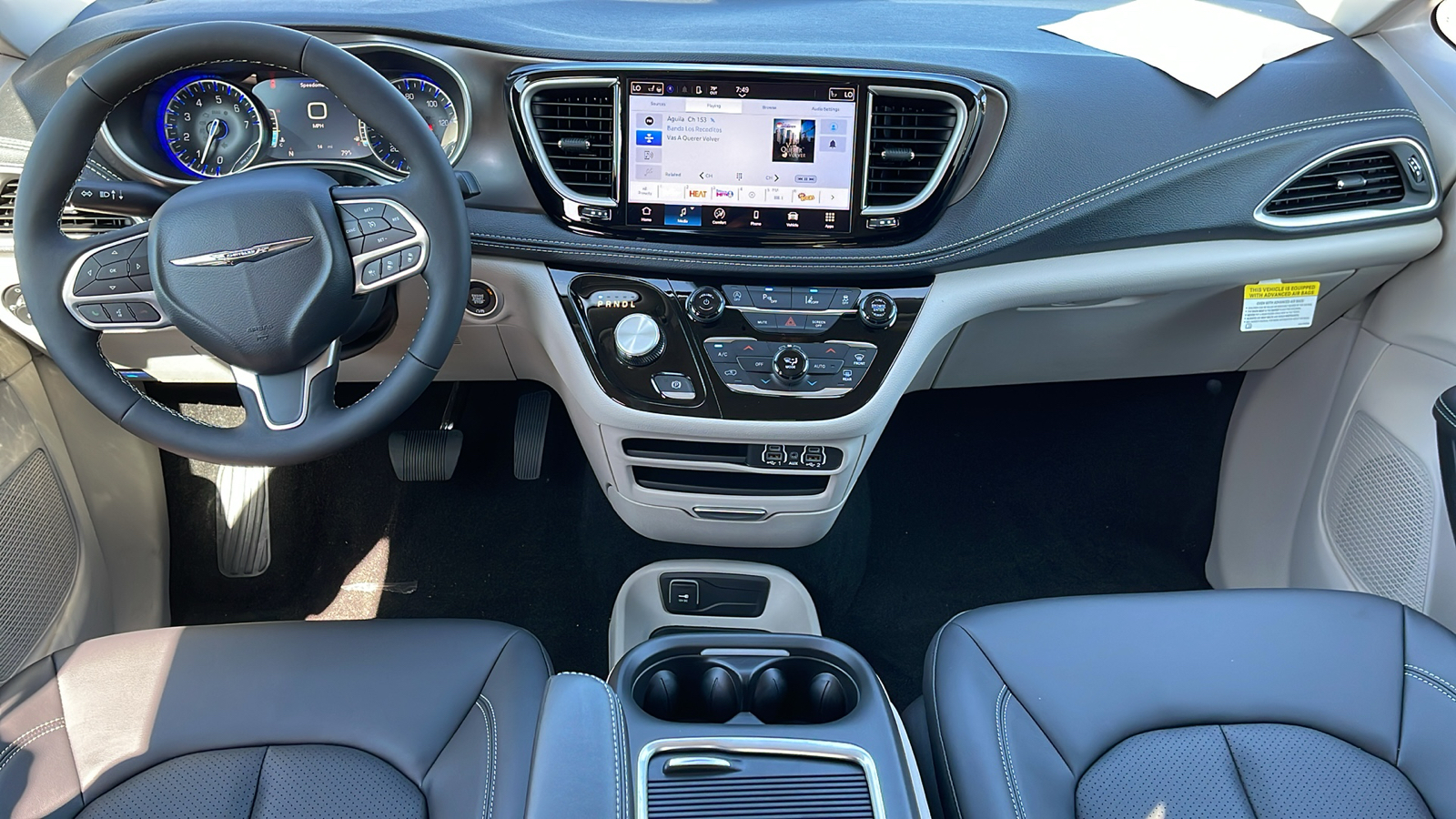 2024 Chrysler Pacifica Touring L 15