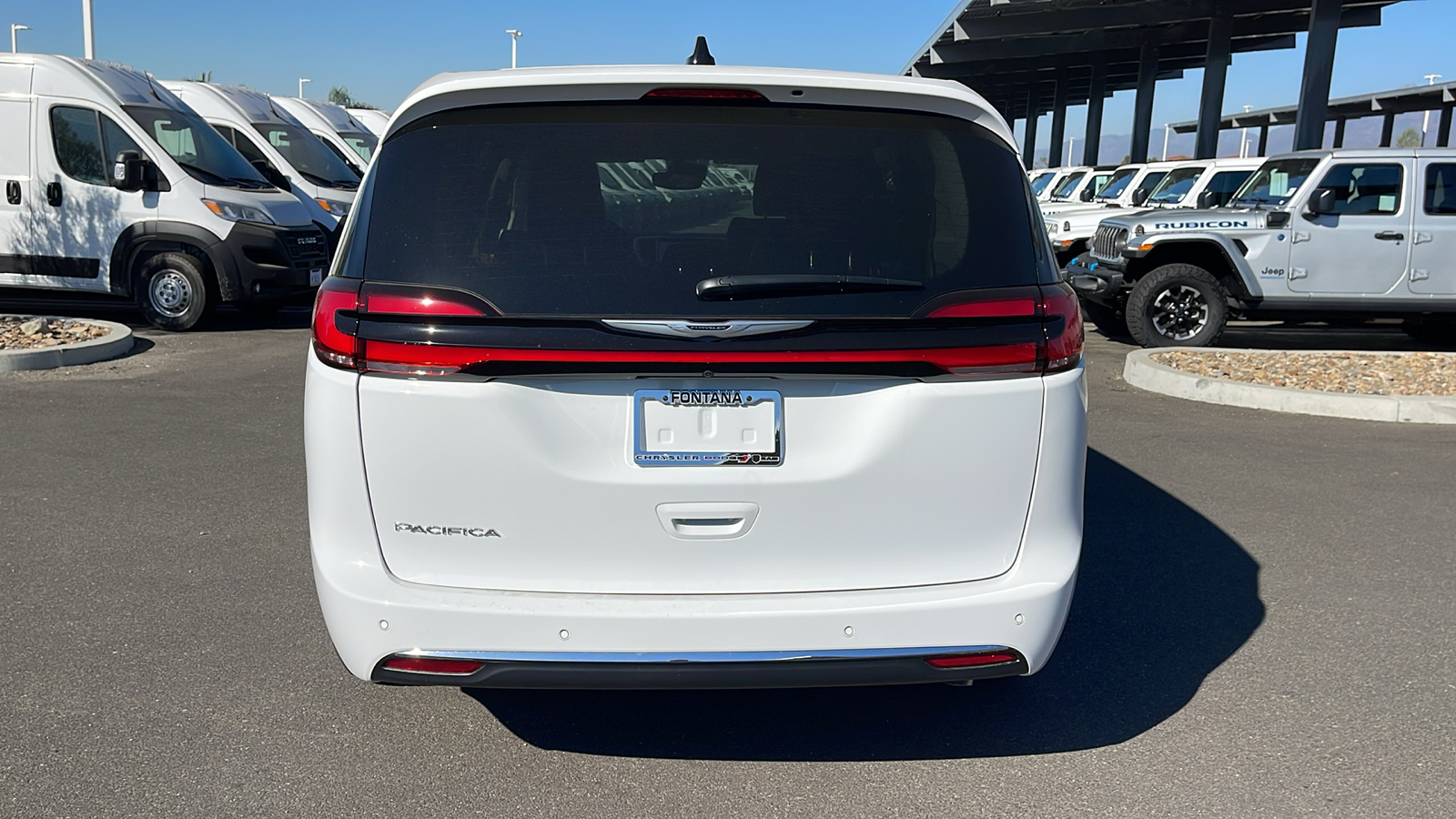 2024 Chrysler Pacifica Touring L 4