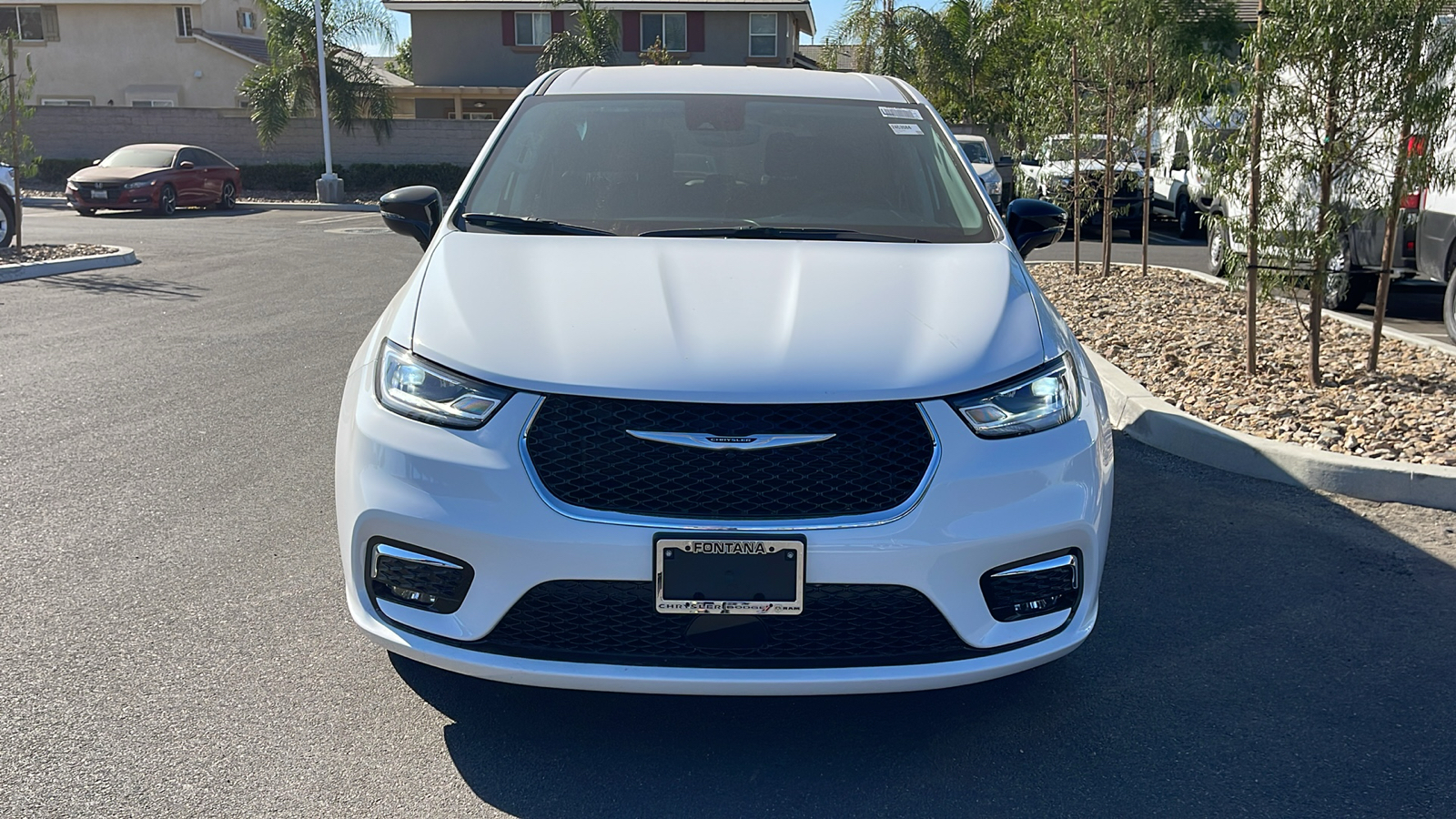 2024 Chrysler Pacifica Touring L 8