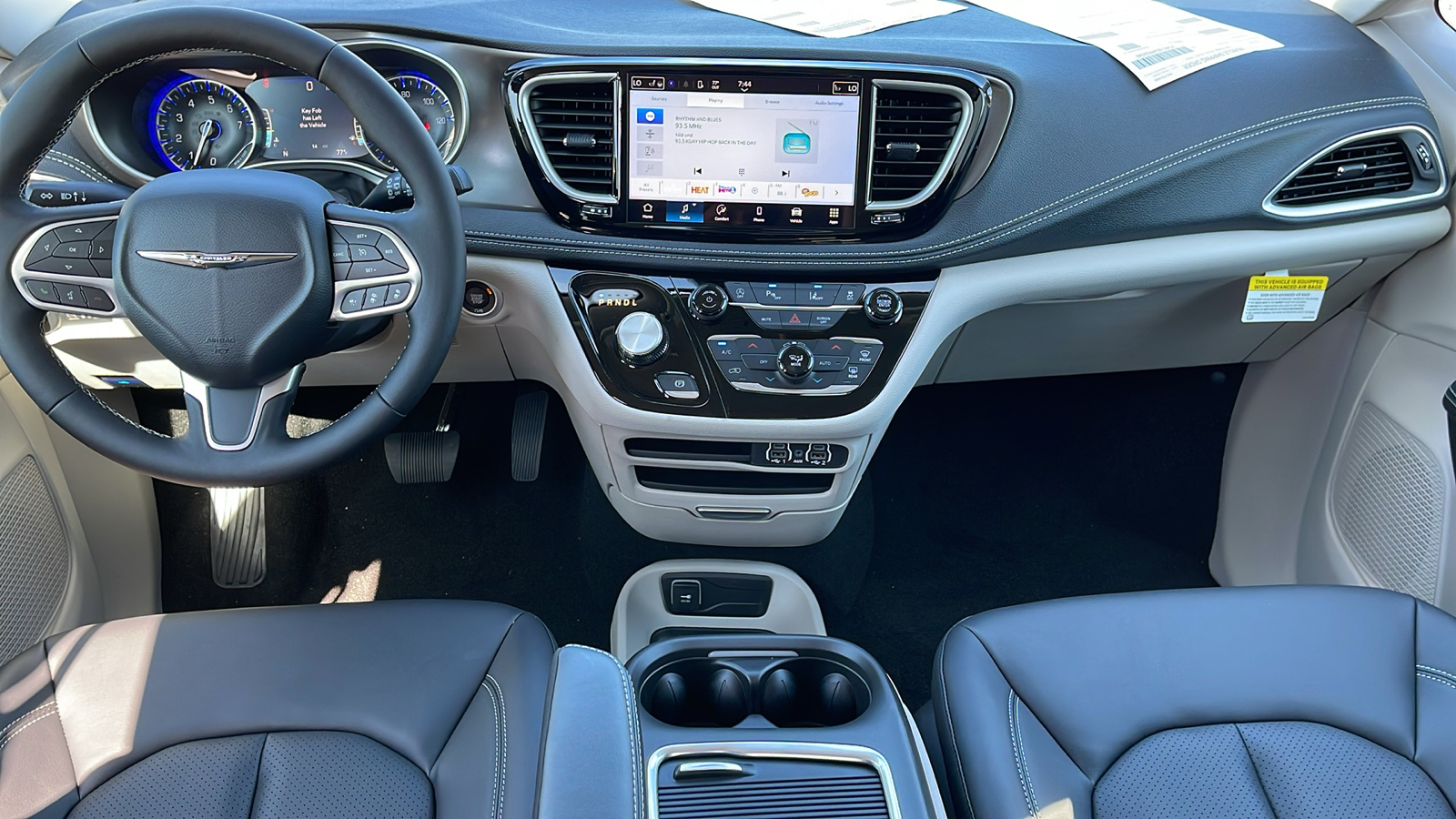 2024 Chrysler Pacifica Touring L 15