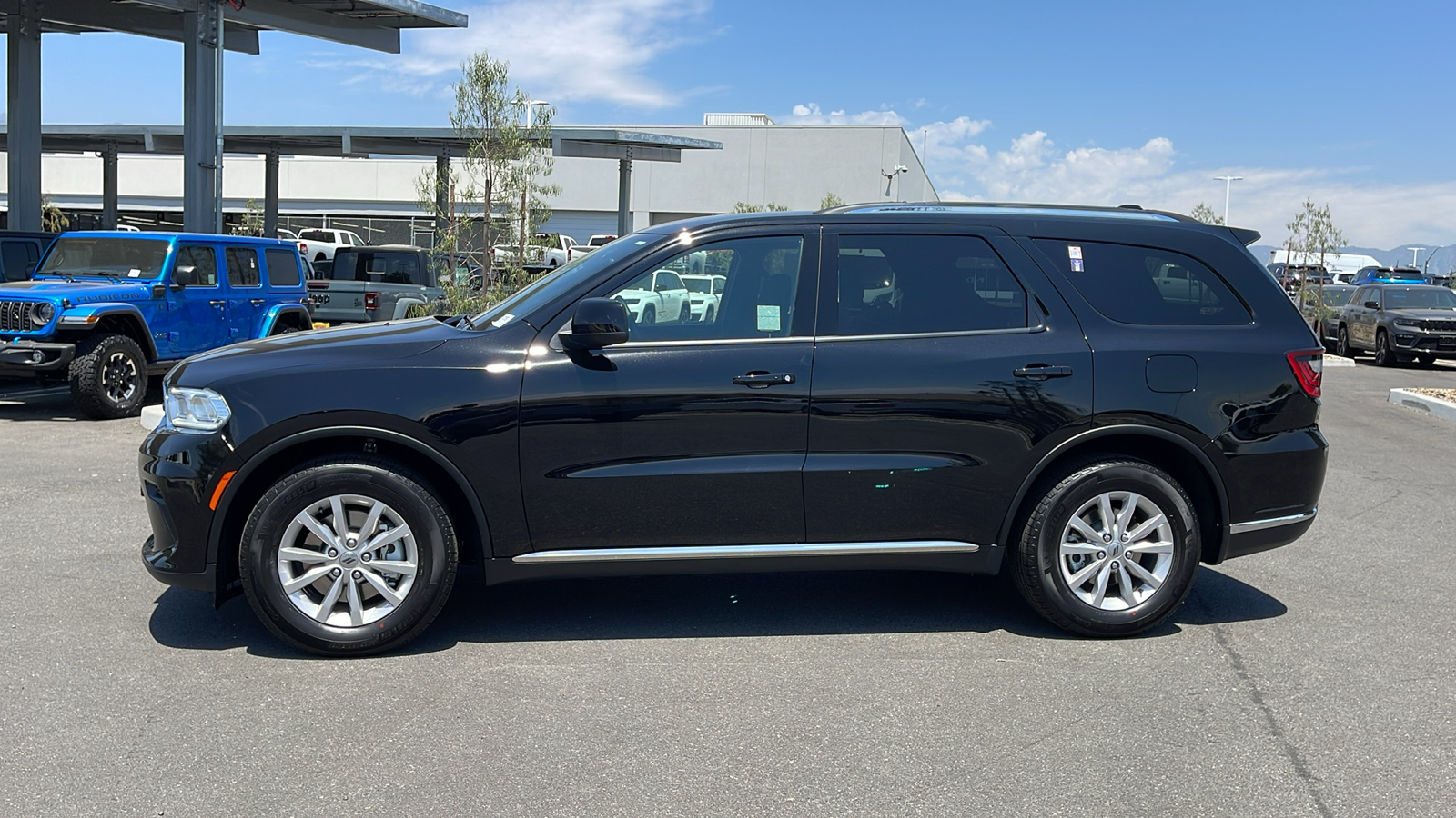 2024 Dodge Durango SXT 2