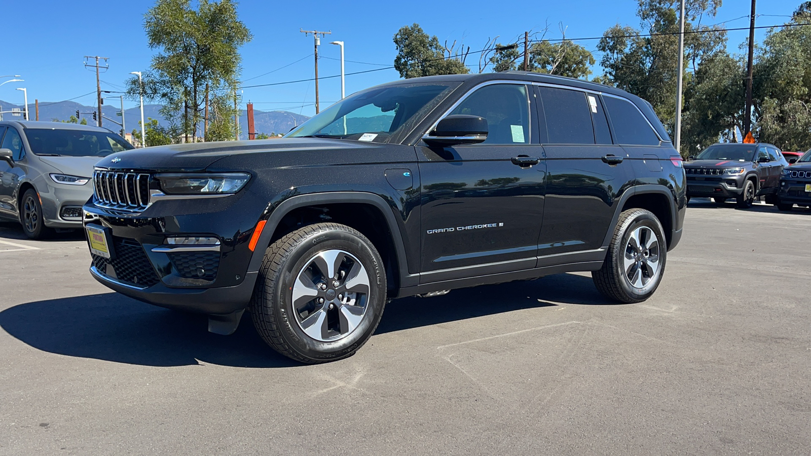 2024 Jeep Grand Cherokee 4xe  1