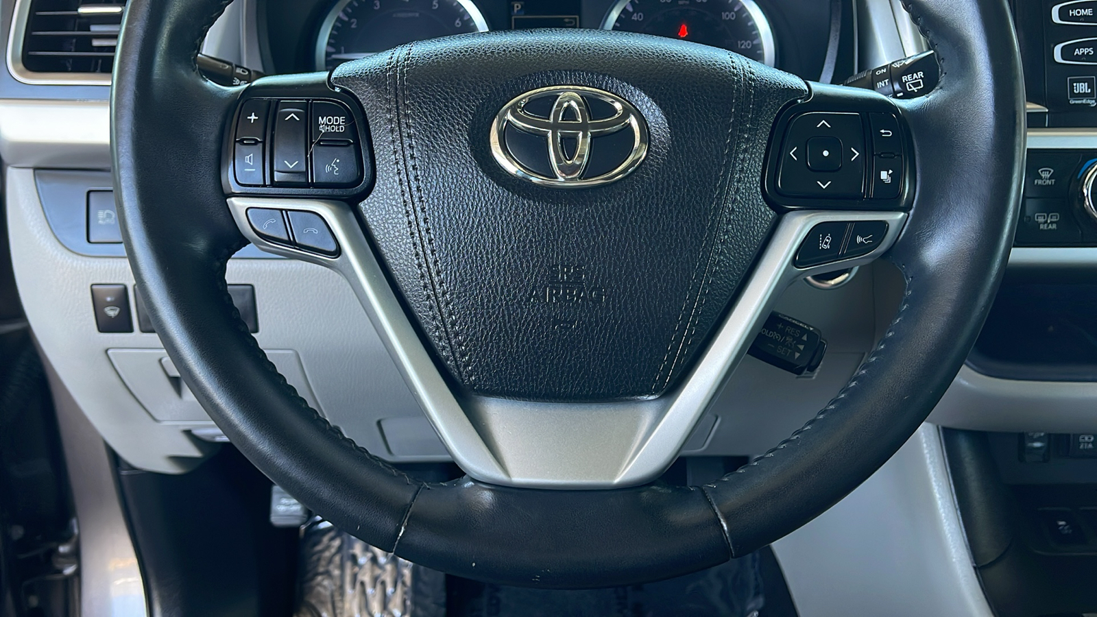 2019 Toyota Highlander Limited 21