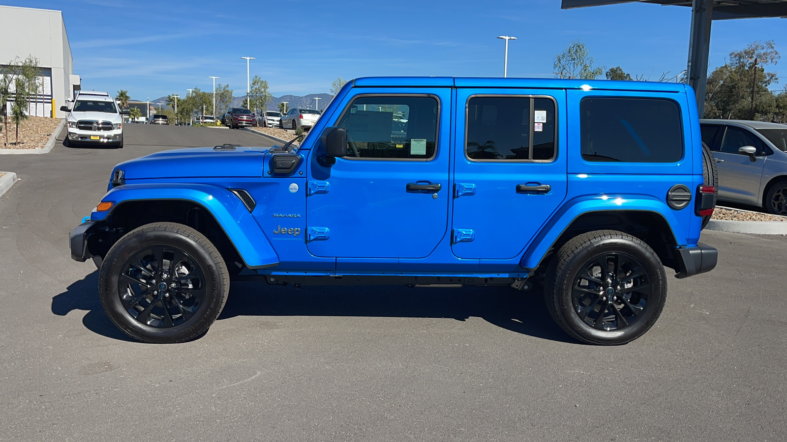 2024 Jeep Wrangler 4xe Sahara 2