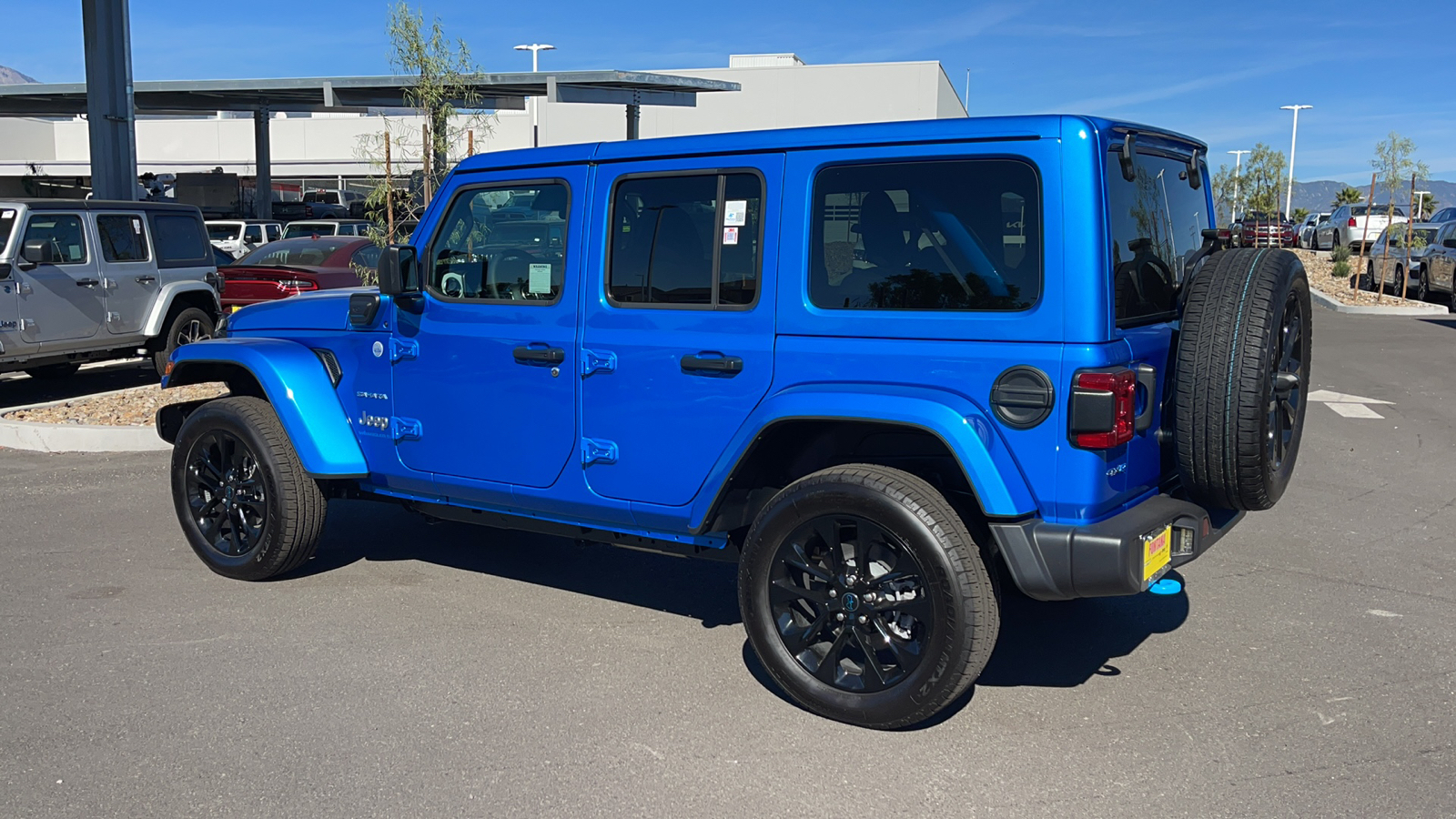 2024 Jeep Wrangler 4xe Sahara 3