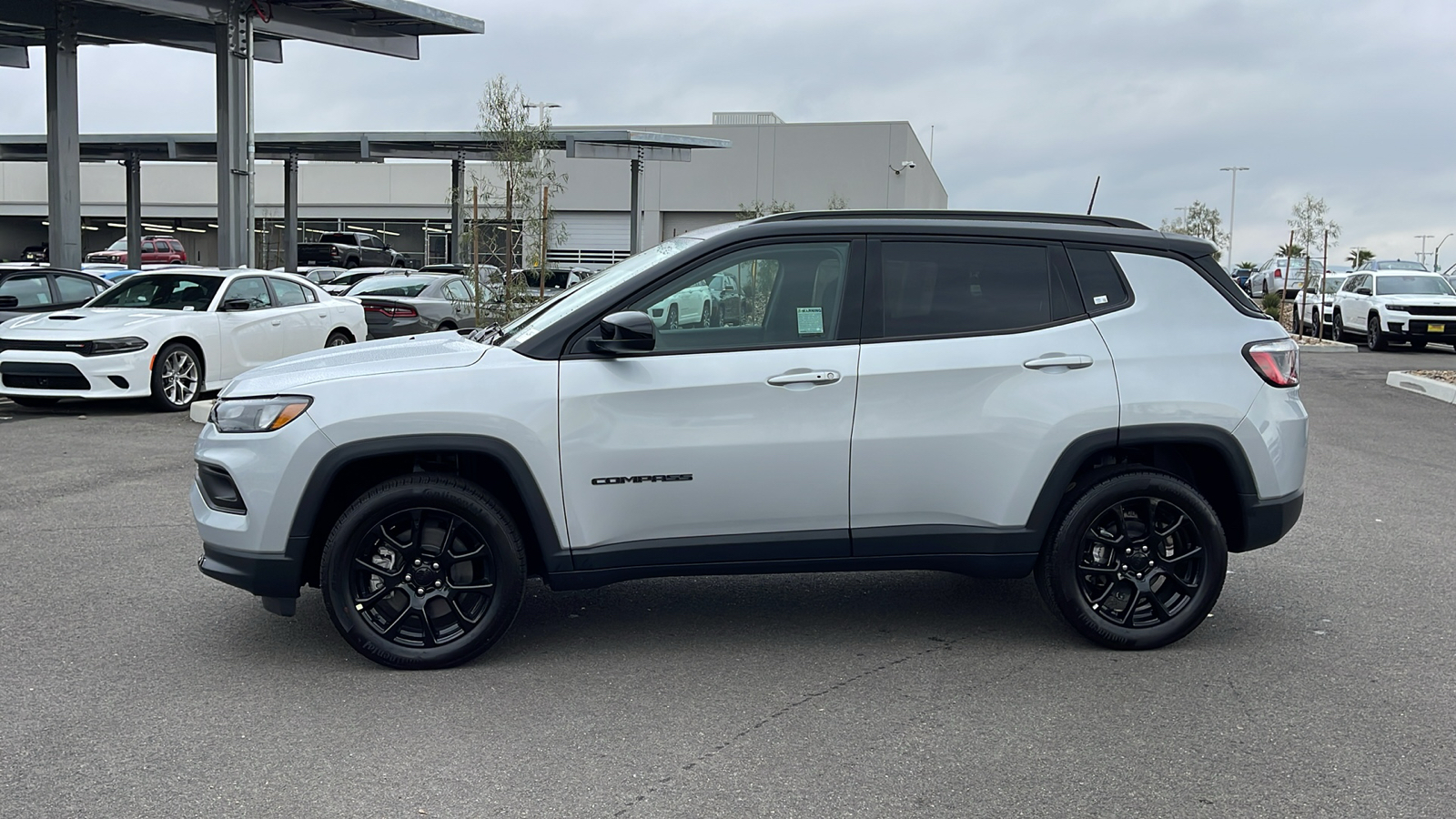 2024 Jeep Compass Latitude 2