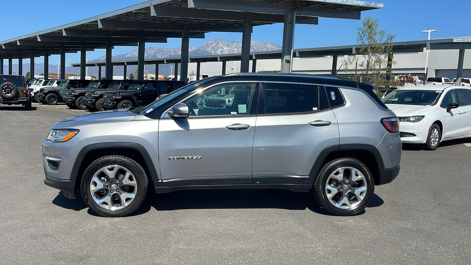 2020 Jeep Compass Limited 2