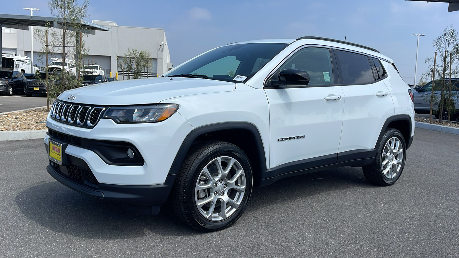 2024 Jeep Compass Latitude Lux 1