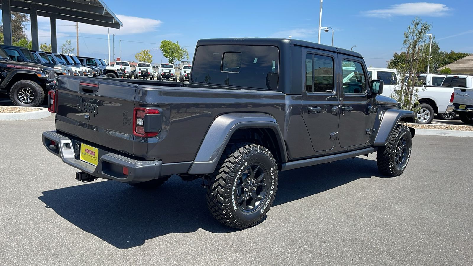 2024 Jeep Gladiator Willys 5