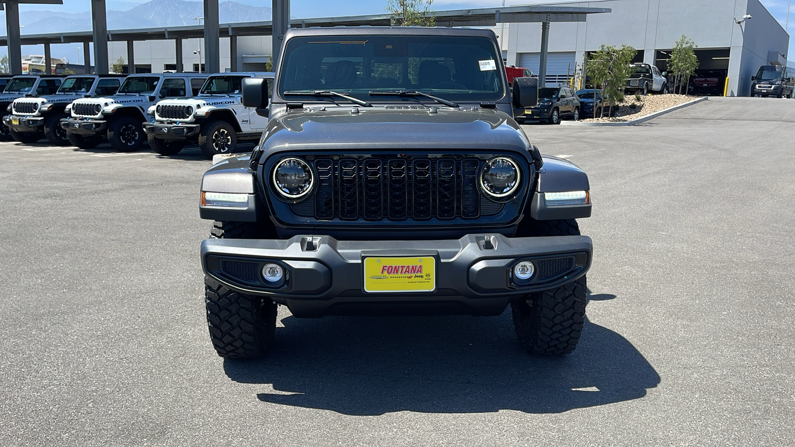 2024 Jeep Gladiator Willys 8