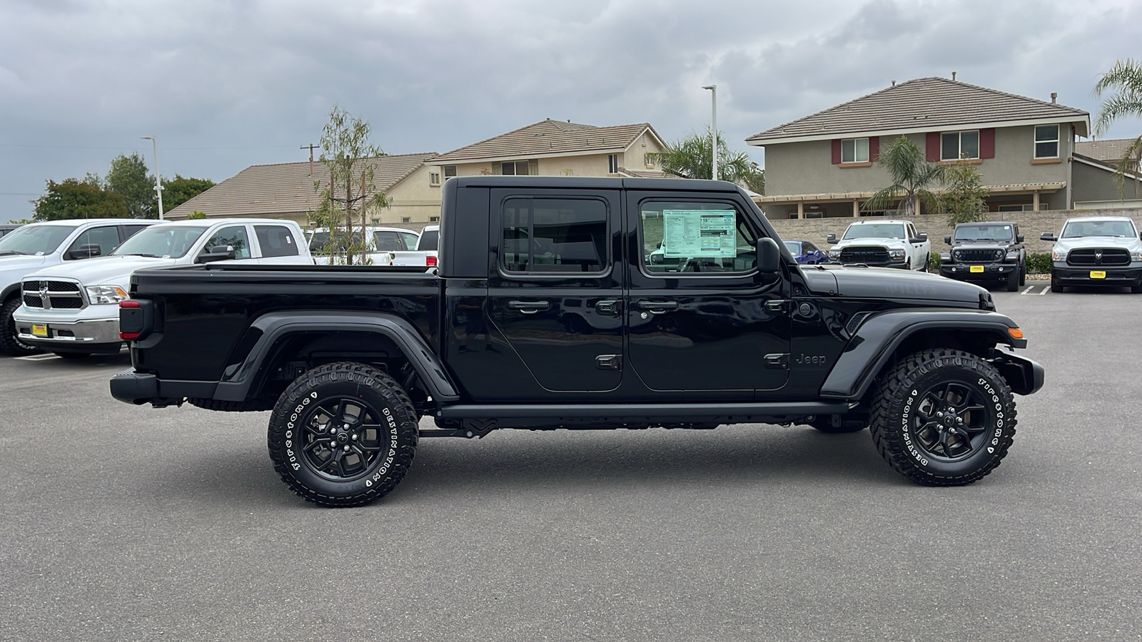 2024 Jeep Gladiator Willys 6