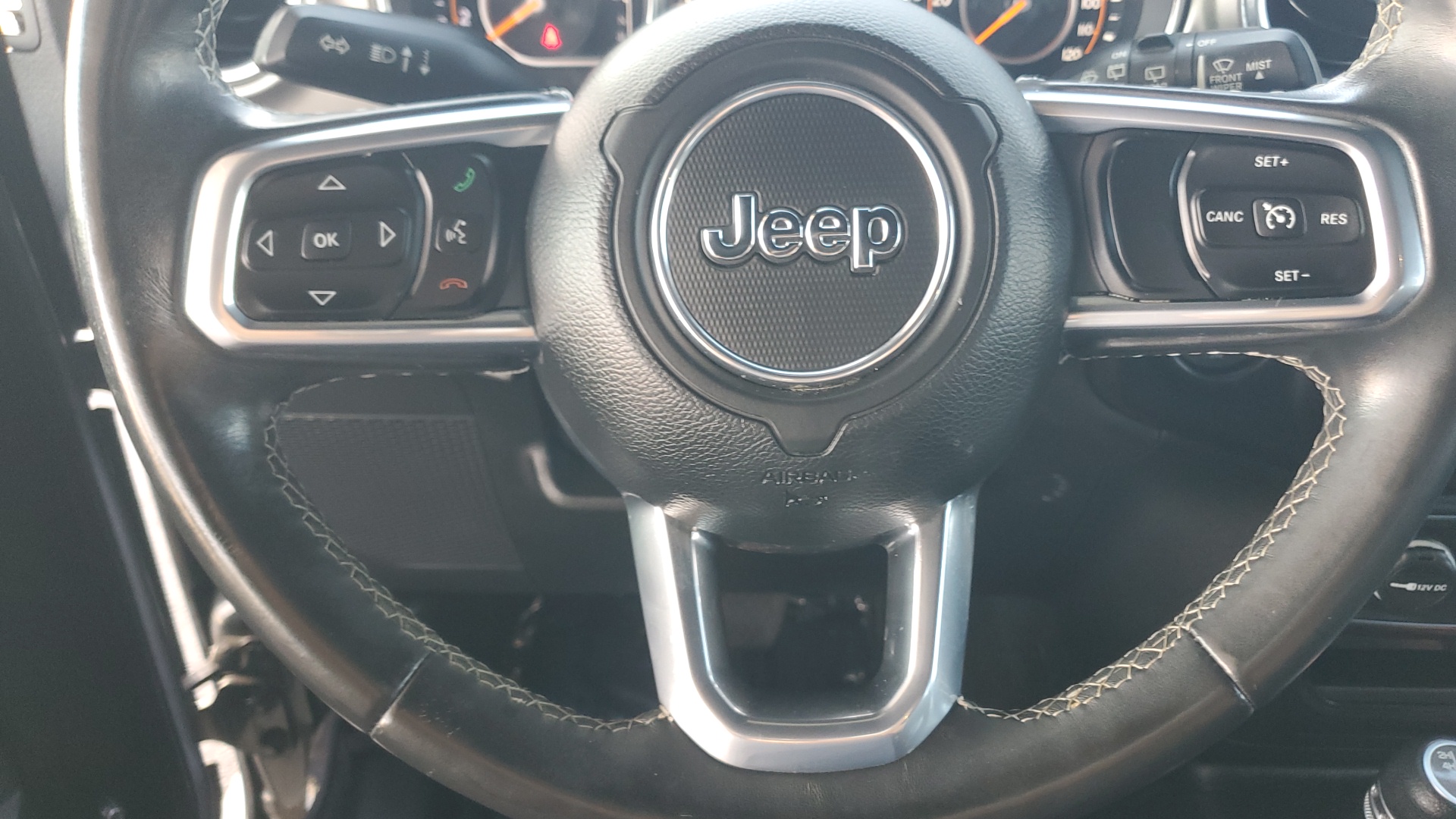 2018 Jeep Wrangler Unlimited Sahara 23