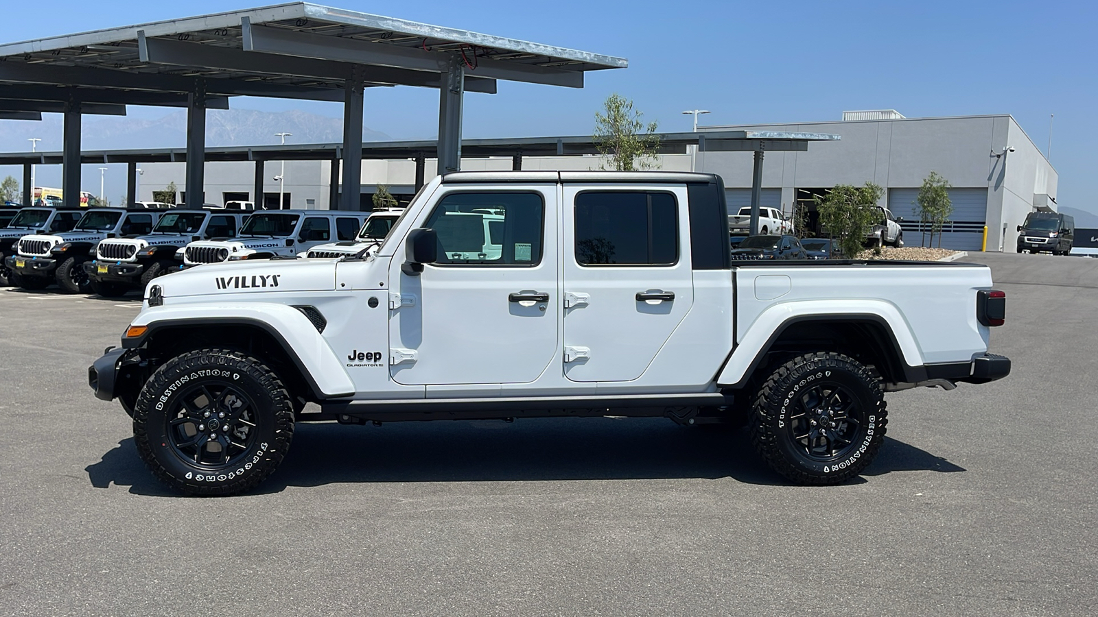 2024 Jeep Gladiator Willys 2