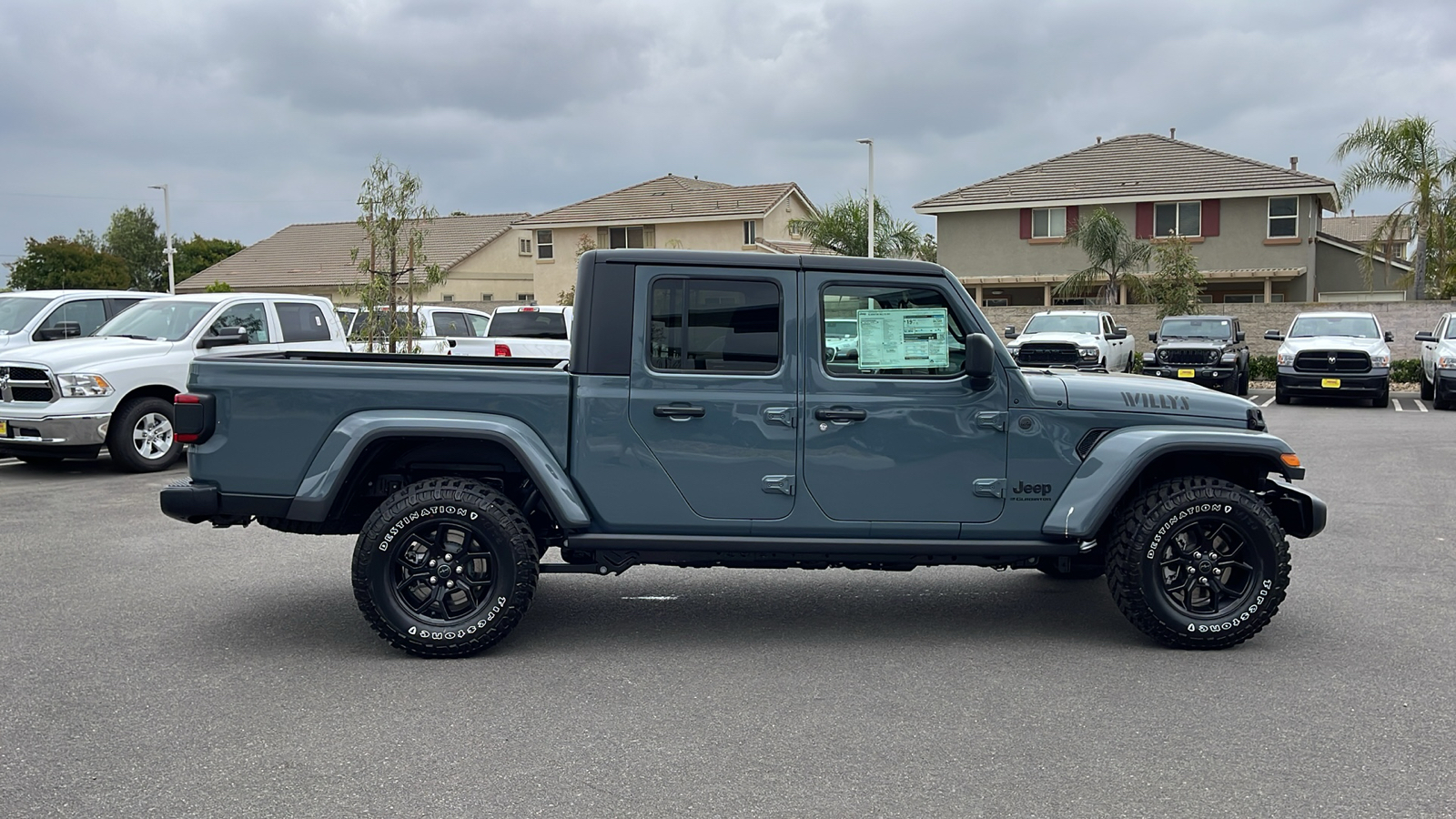 2024 Jeep Gladiator Willys 6