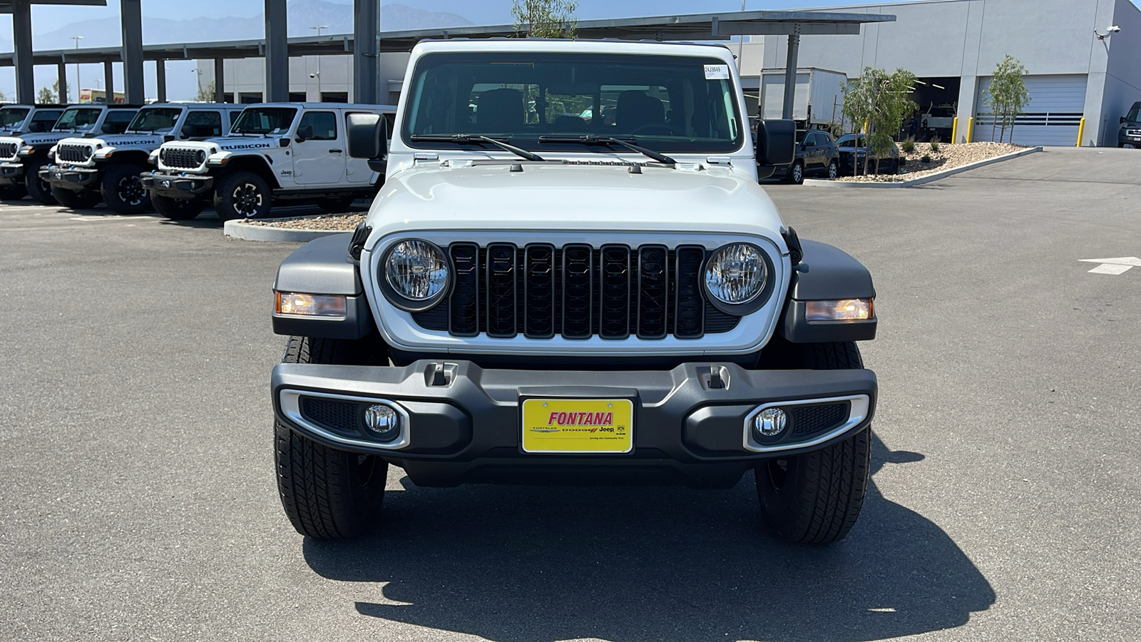 2024 Jeep Gladiator Sport 8